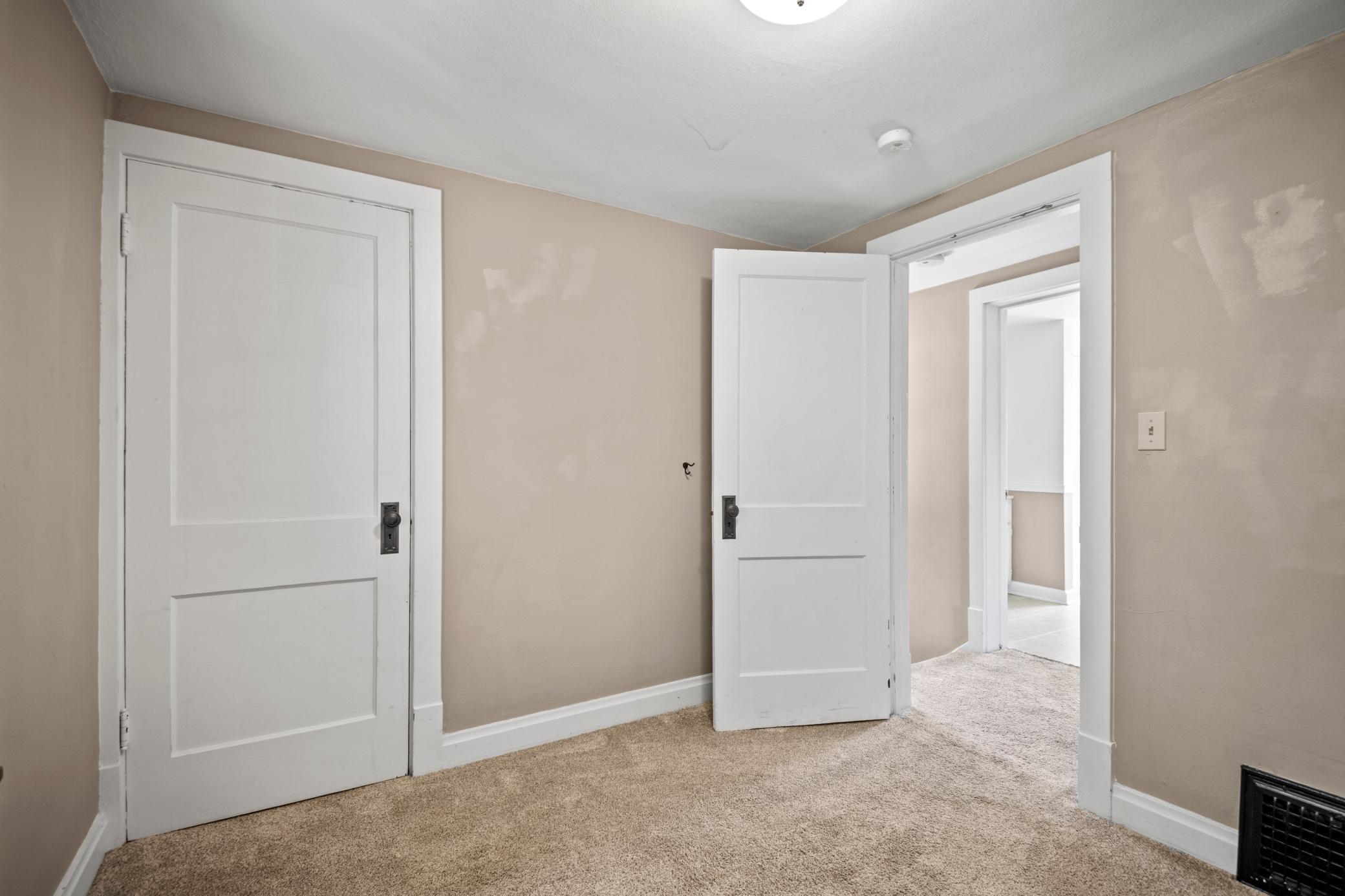 140 W Mckinley Street