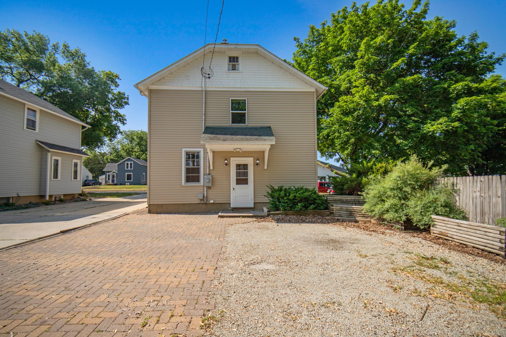 140 W Mckinley Street