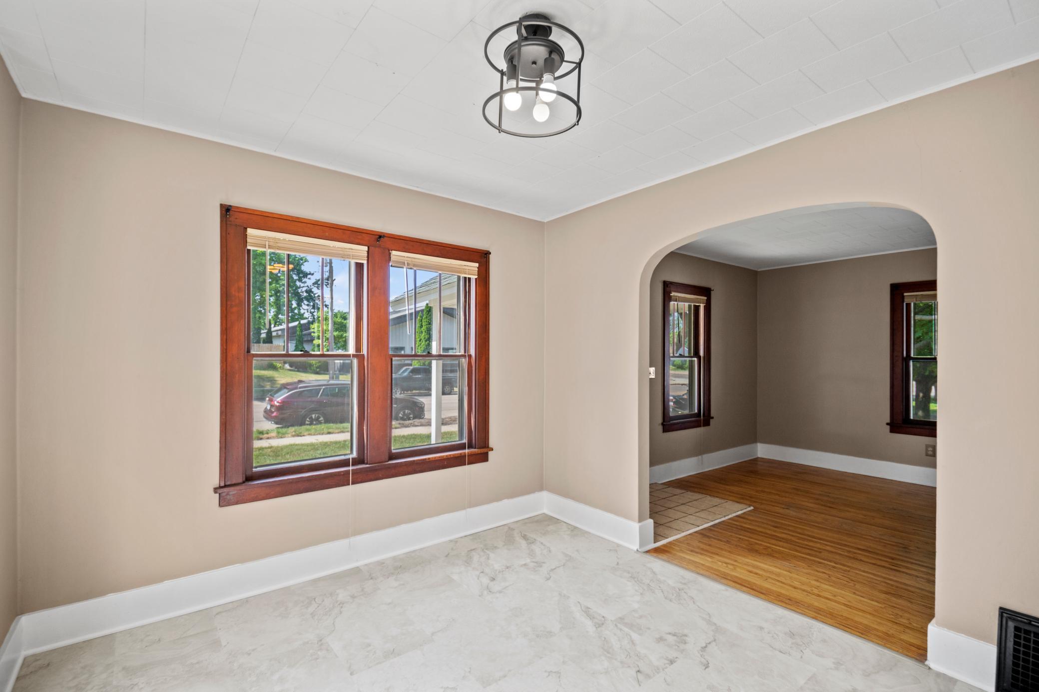 140 W Mckinley Street