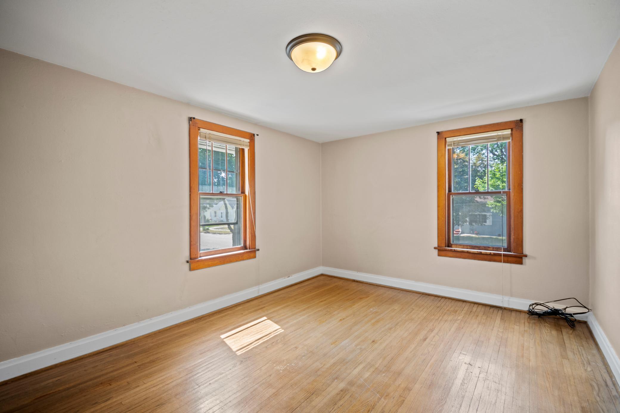 140 W Mckinley Street