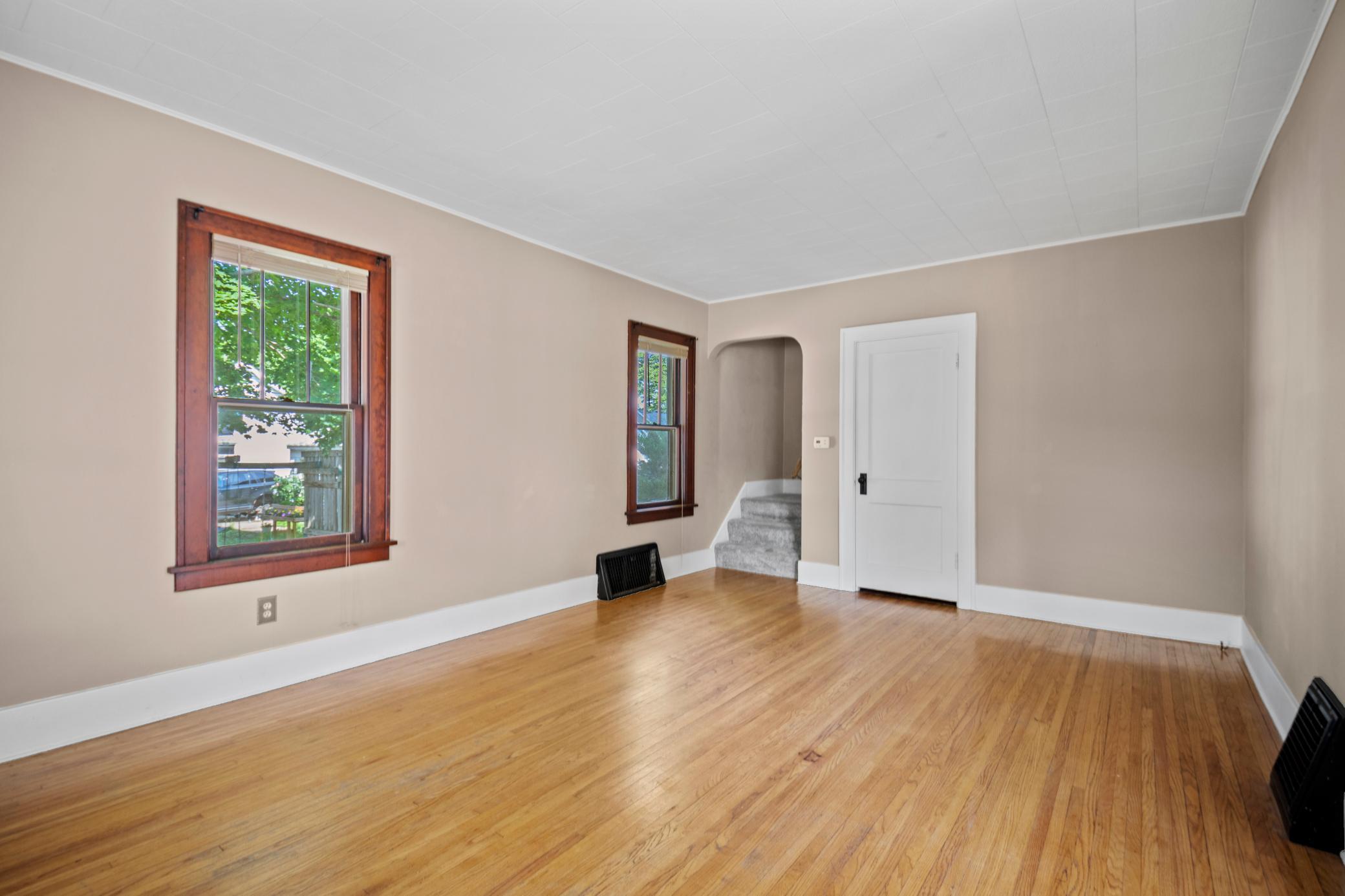 140 W Mckinley Street