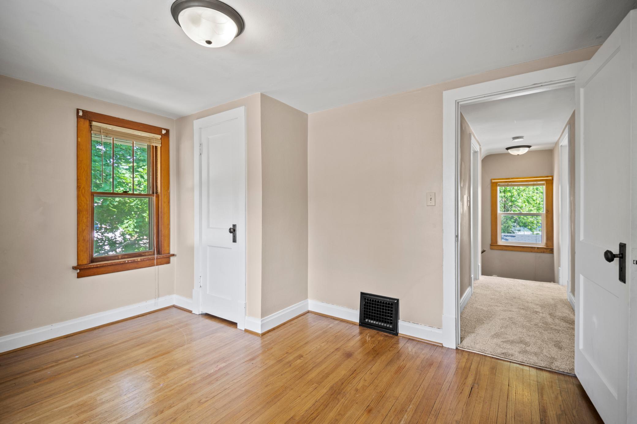 140 W Mckinley Street