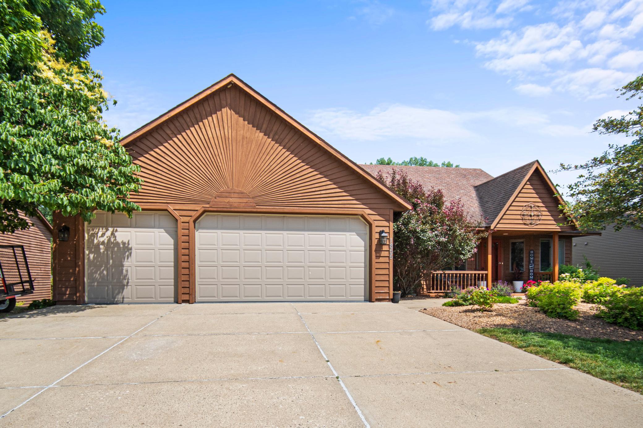 1855 Cedar Valley Drive NW