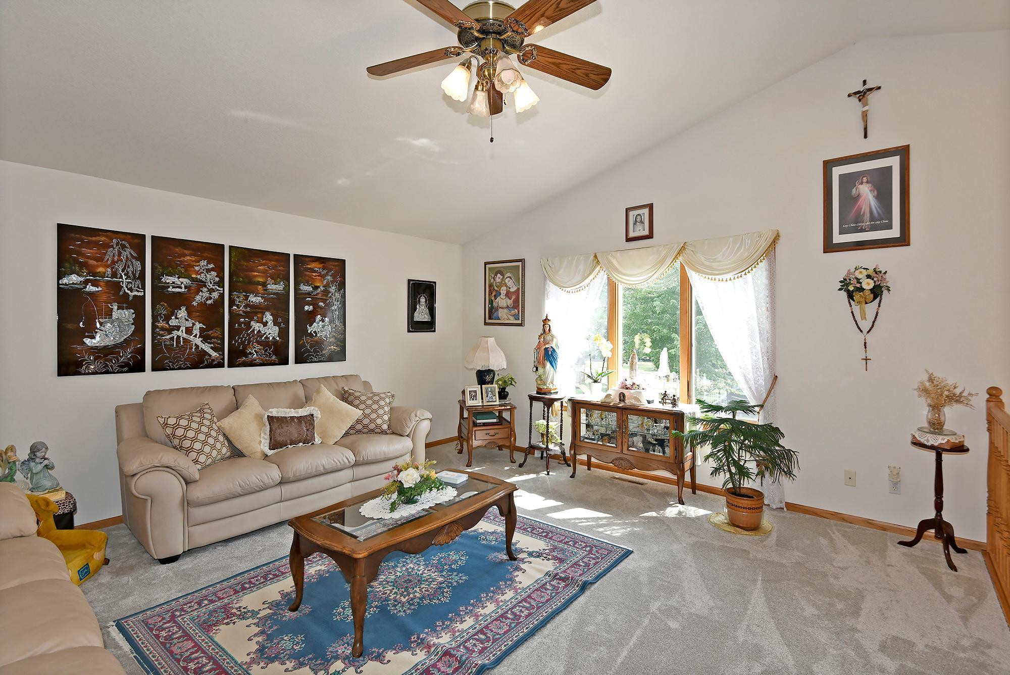 1424 Wildflower Lane NE