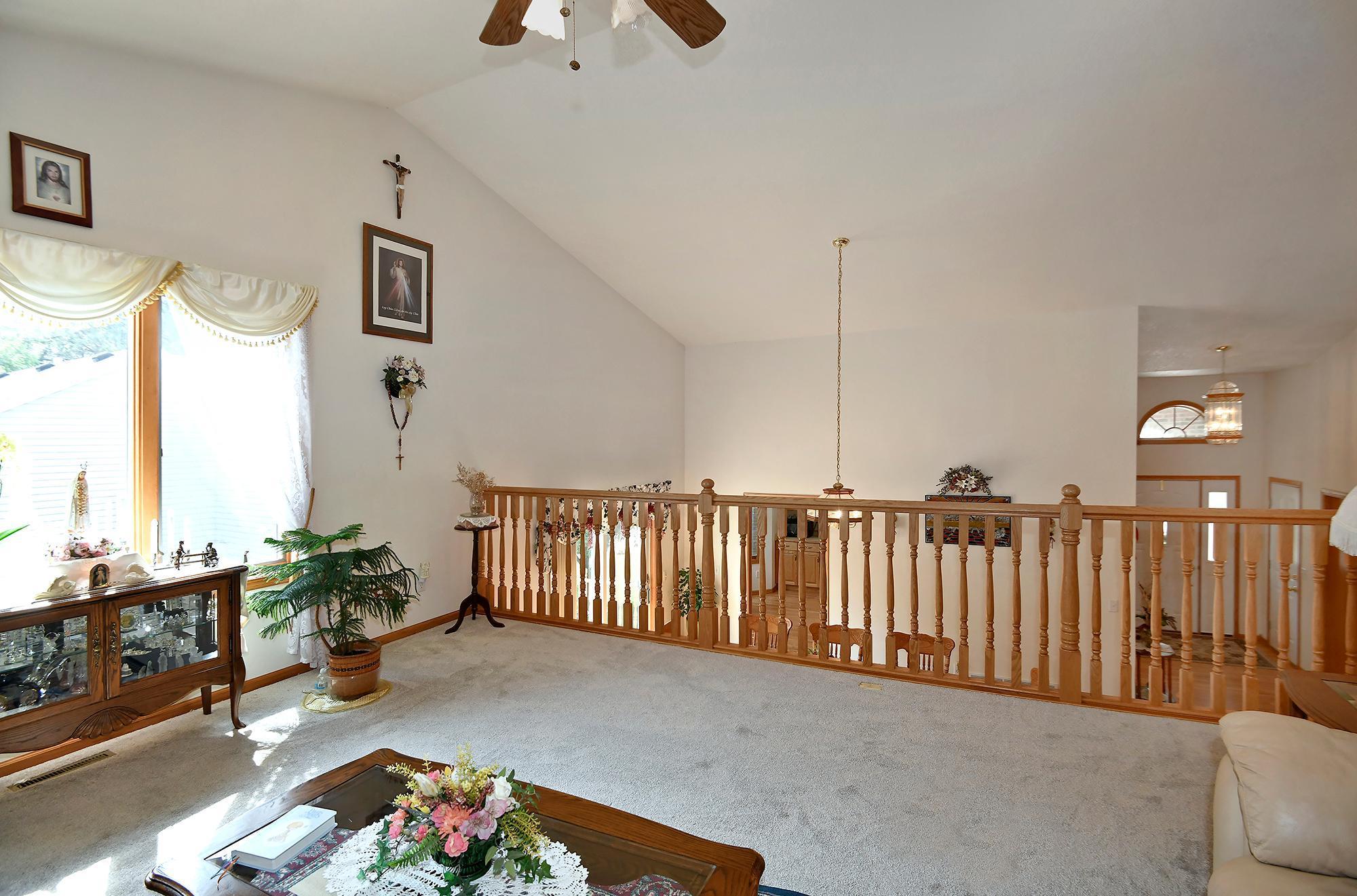 1424 Wildflower Lane NE