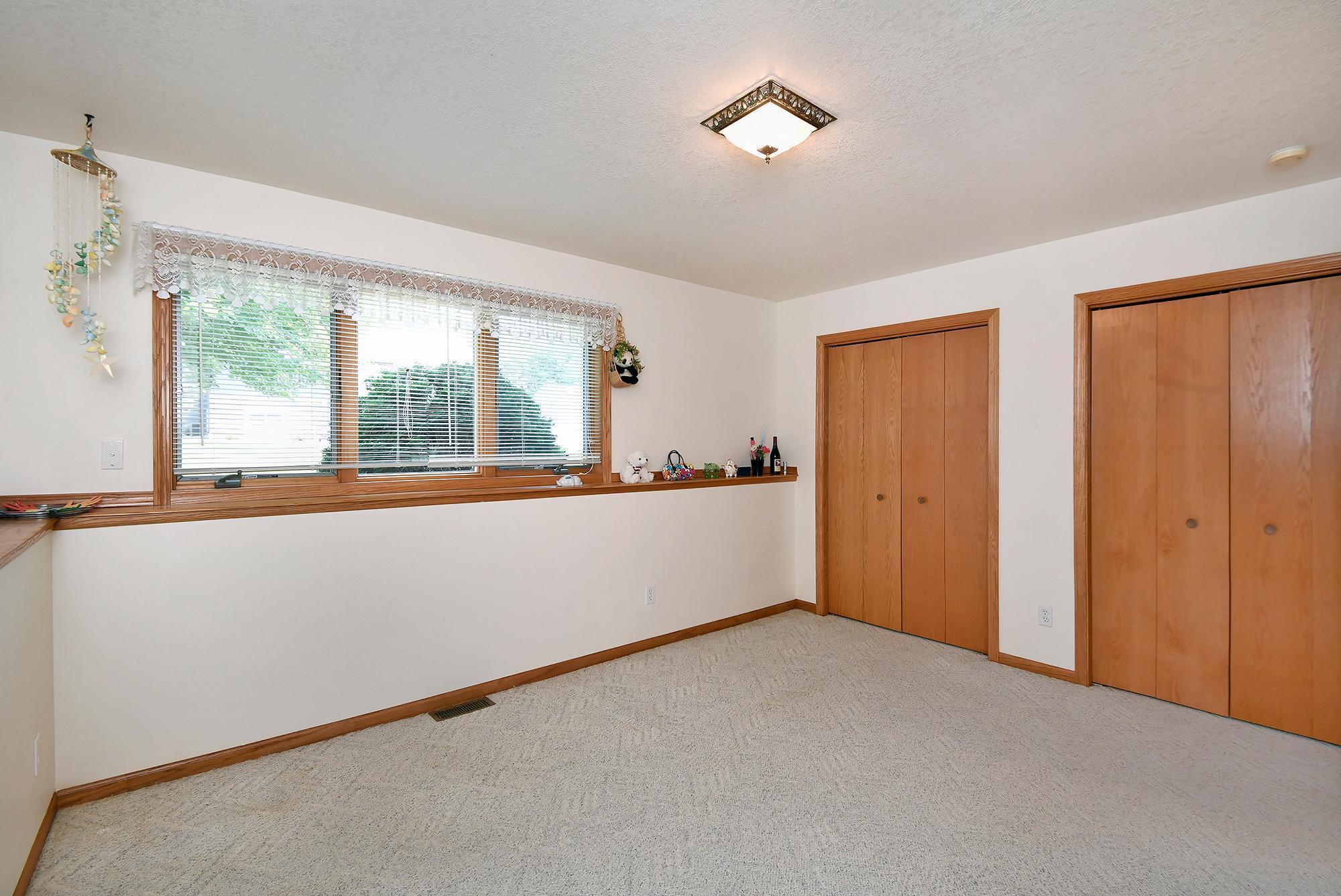 1424 Wildflower Lane NE