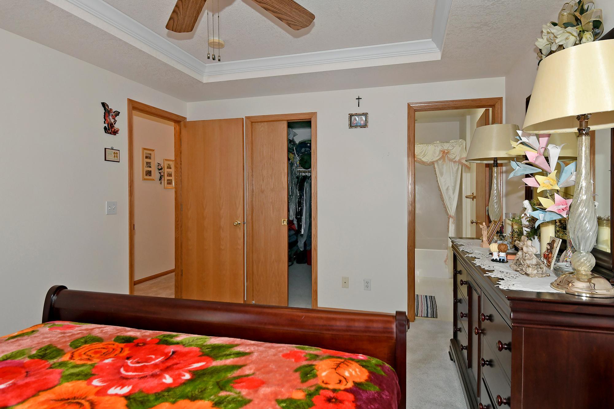 1424 Wildflower Lane NE