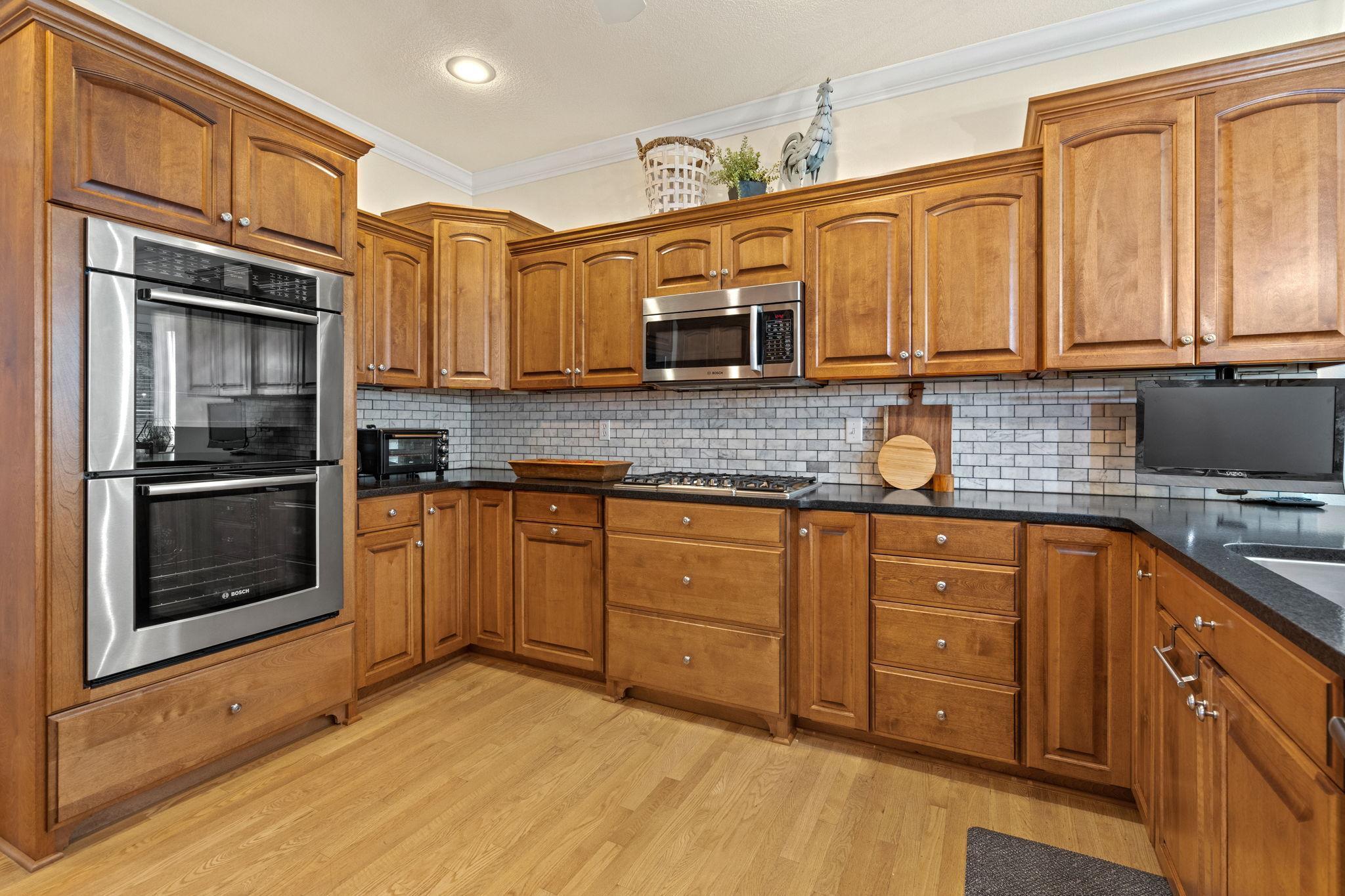 1910 Woodcrest Drive NE