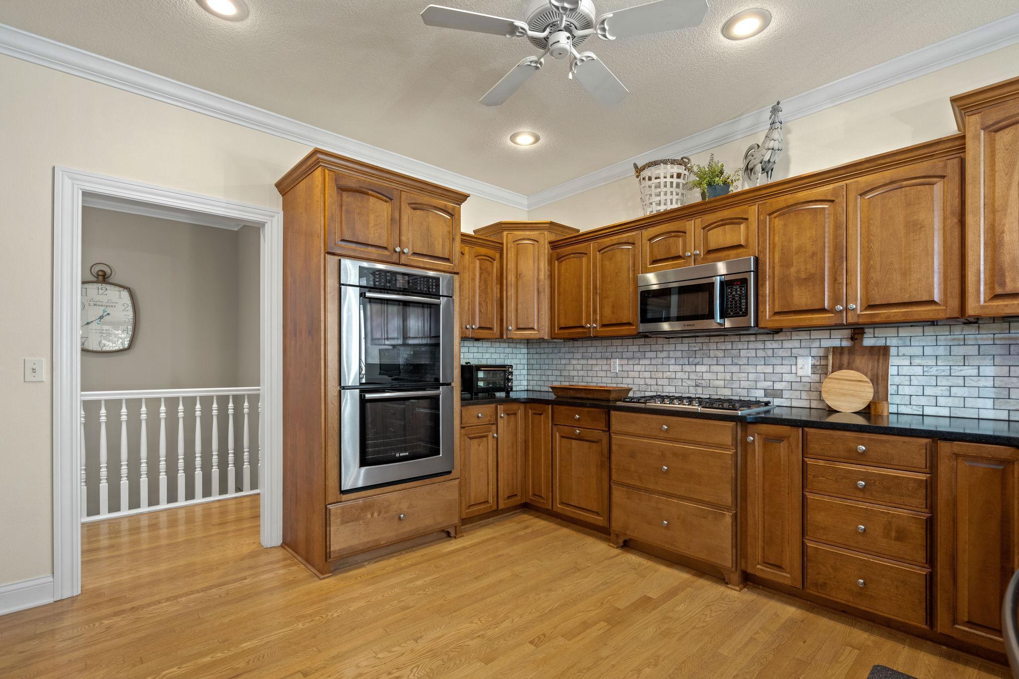 1910 Woodcrest Drive NE