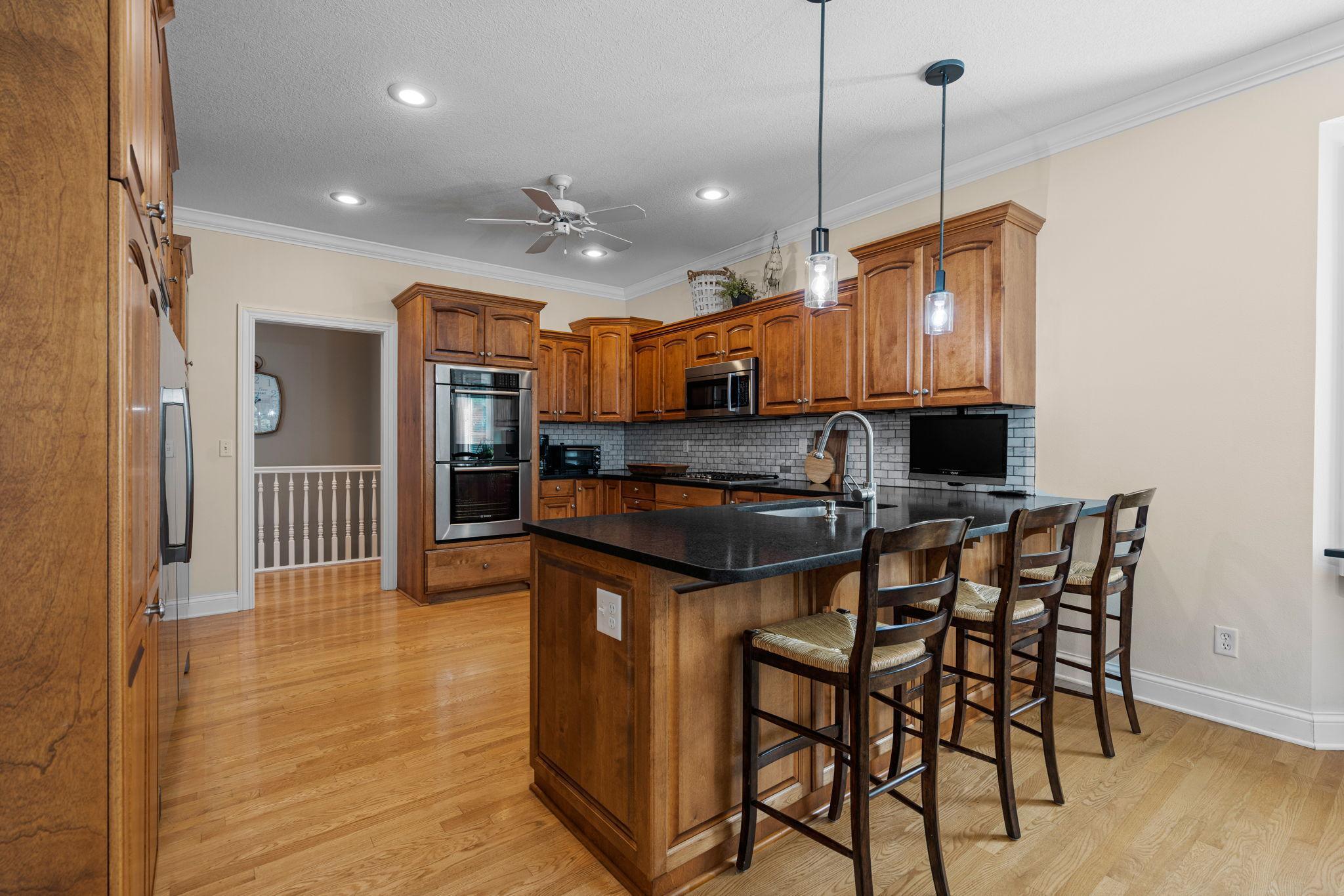 1910 Woodcrest Drive NE