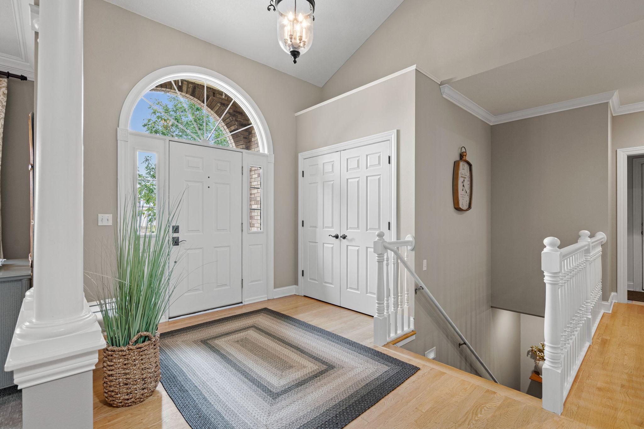 1910 Woodcrest Drive NE