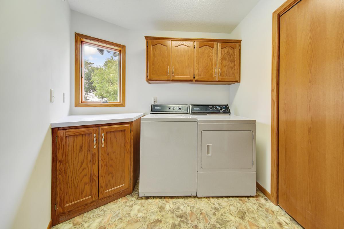 860 Hilltop Place SW