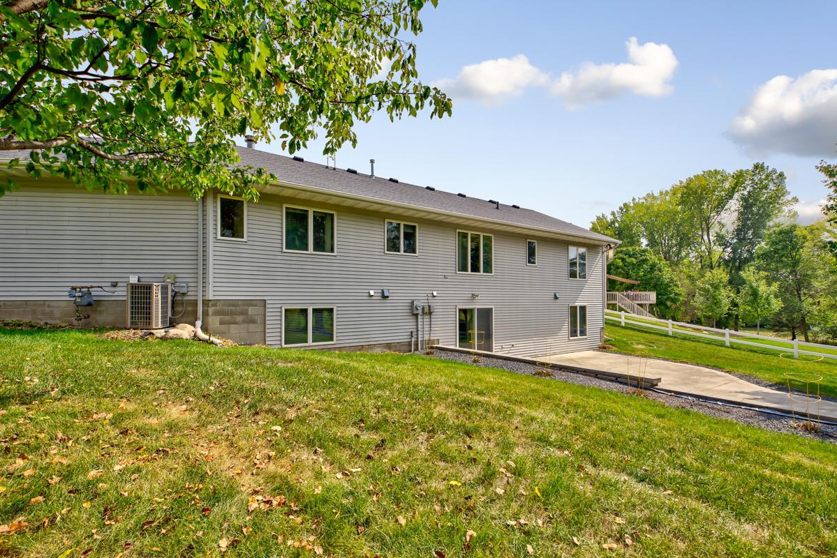 860 Hilltop Place SW