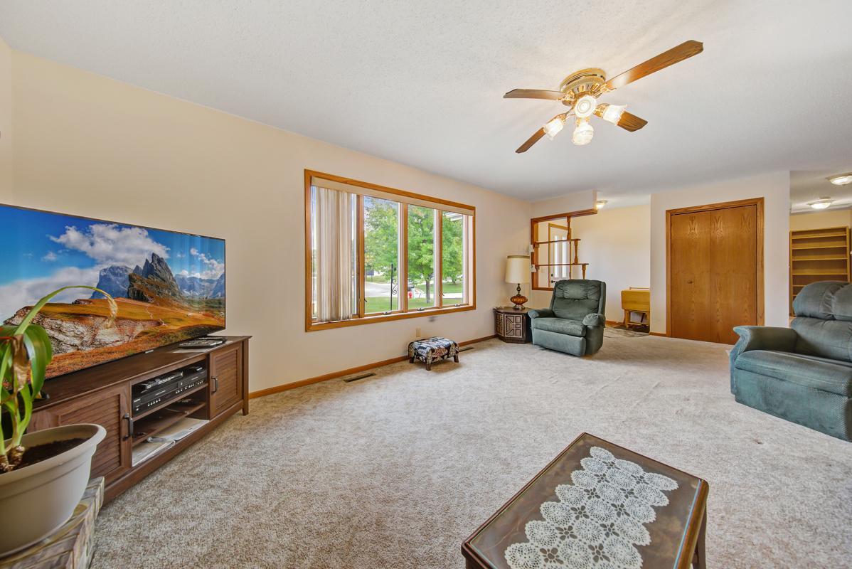 860 Hilltop Place SW