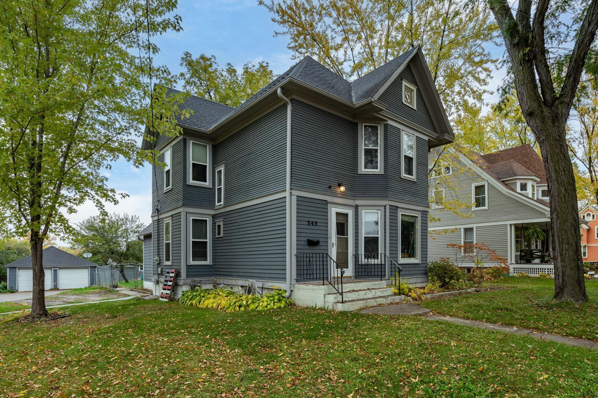 548 E Vine Street