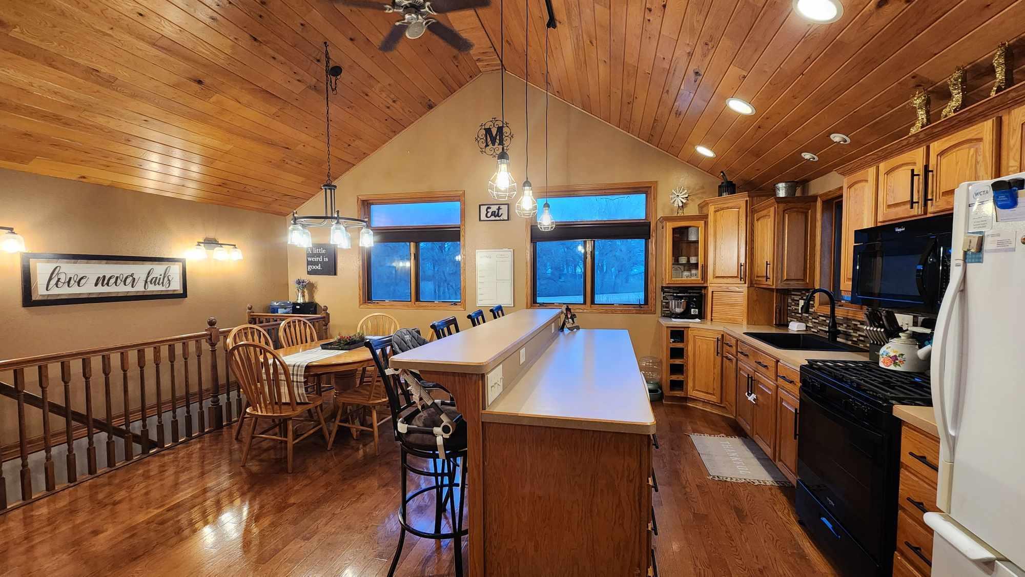 71537 County Road 46