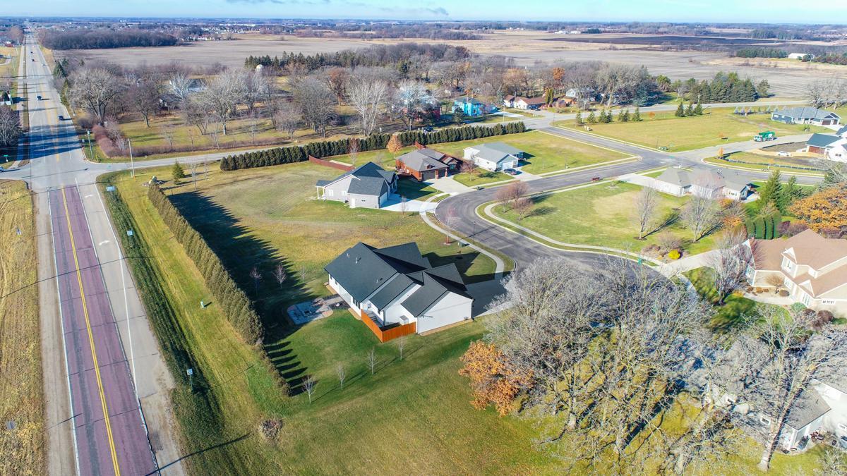 2720 Timber Ridge Place NE