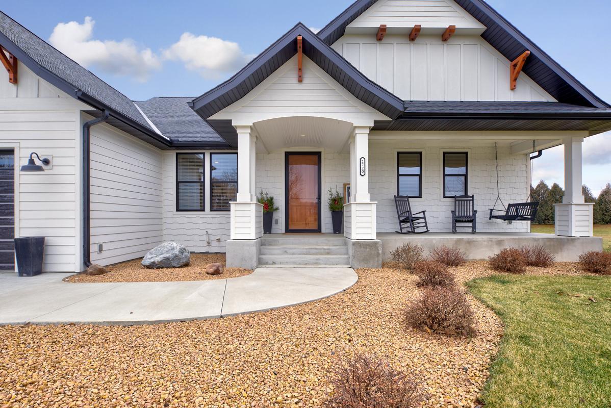 2720 Timber Ridge Place NE