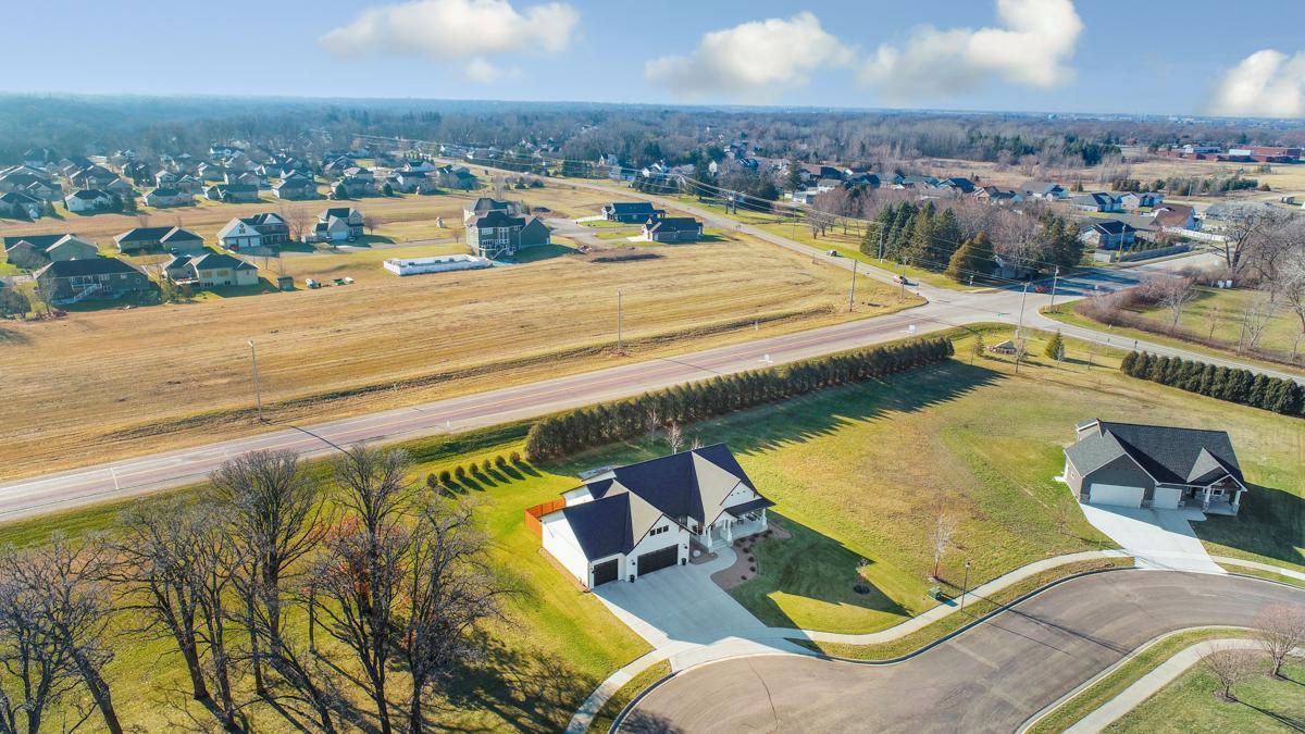 2720 Timber Ridge Place NE