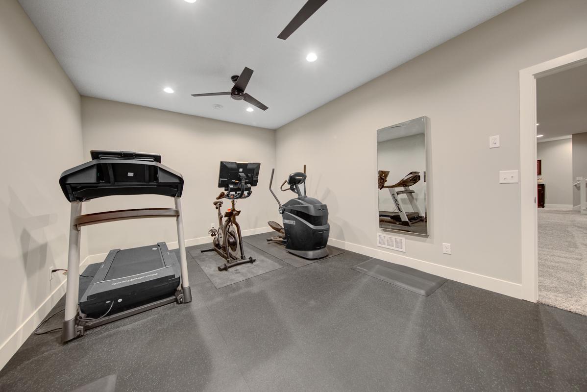 2720 Timber Ridge Place NE