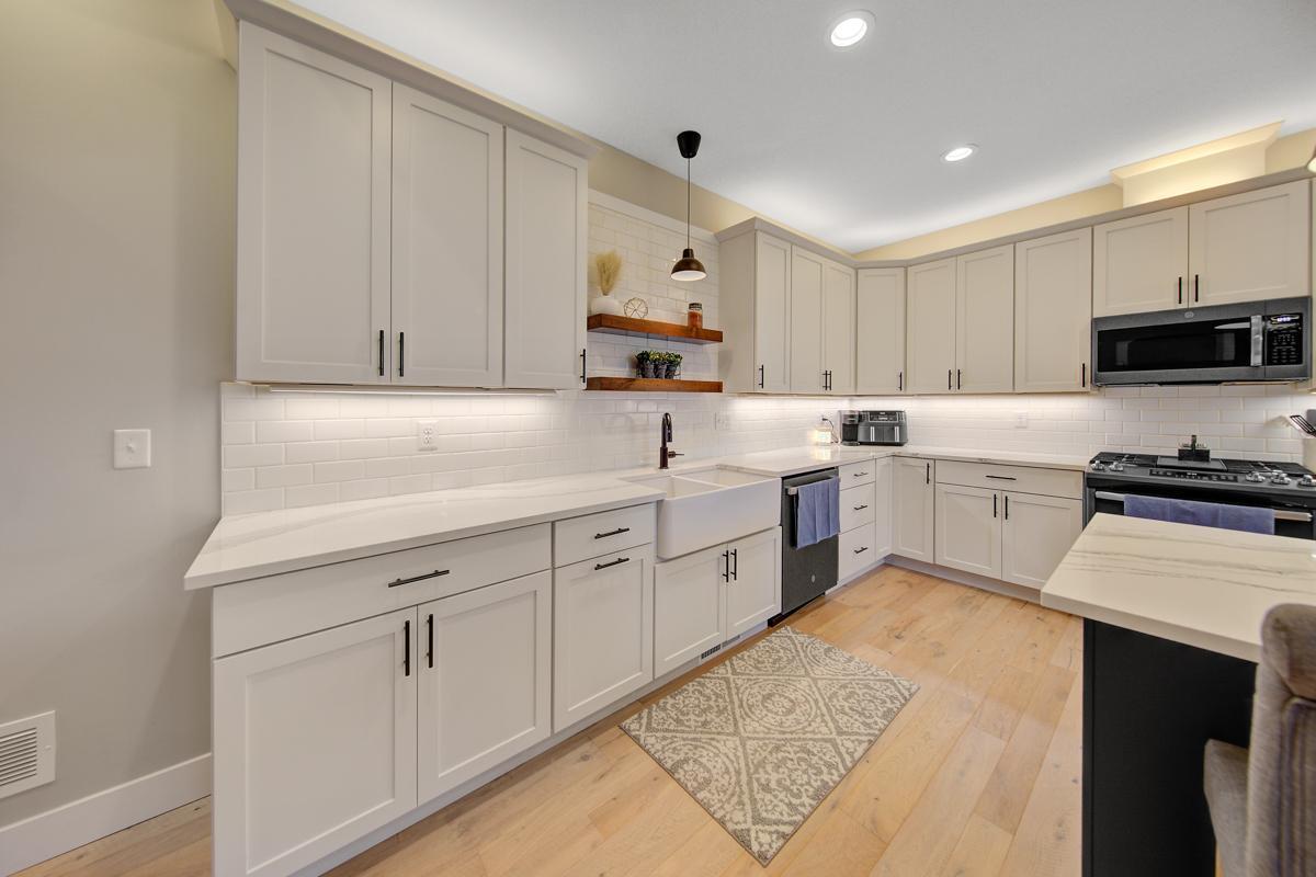 2720 Timber Ridge Place NE