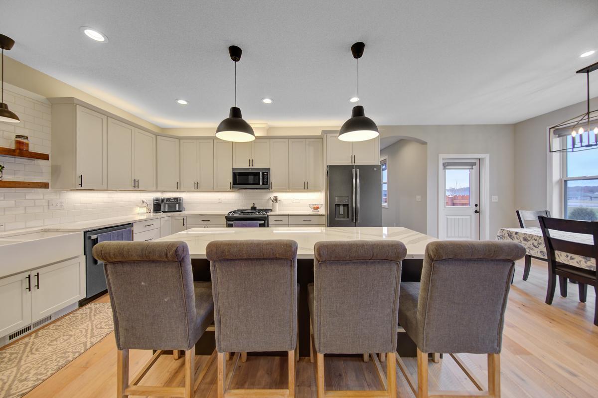 2720 Timber Ridge Place NE