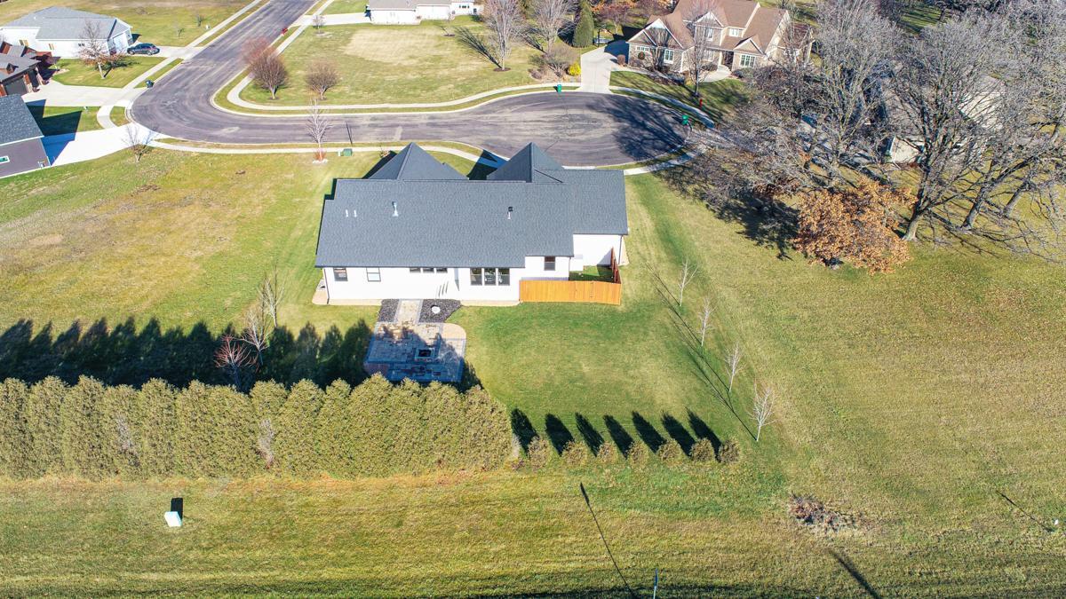 2720 Timber Ridge Place NE