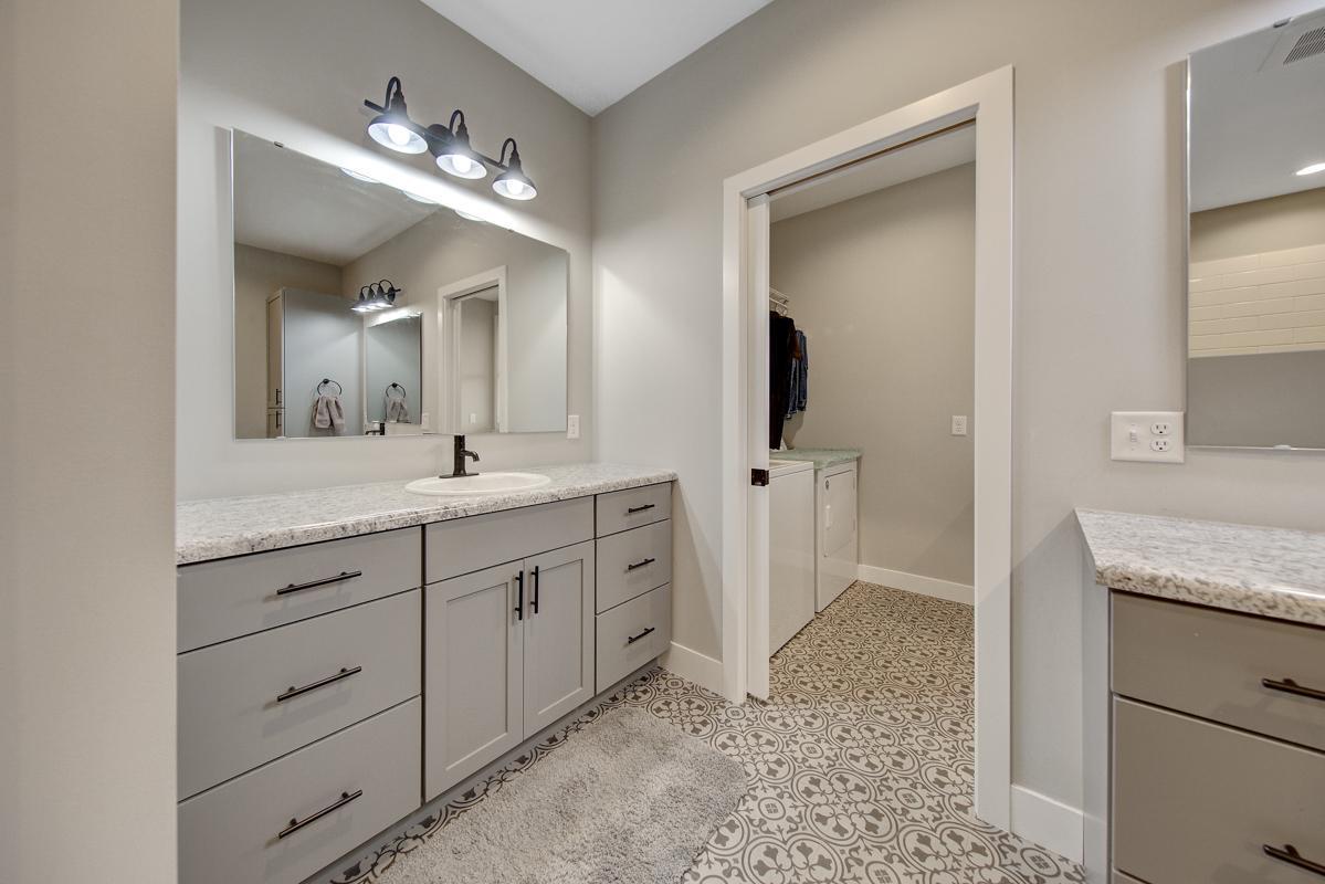 2720 Timber Ridge Place NE