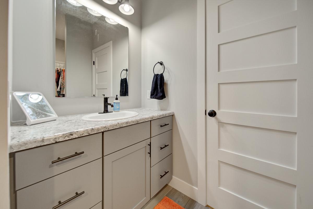 2720 Timber Ridge Place NE