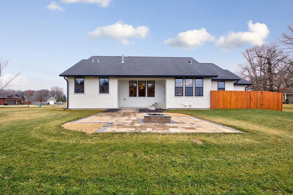 2720 Timber Ridge Place NE