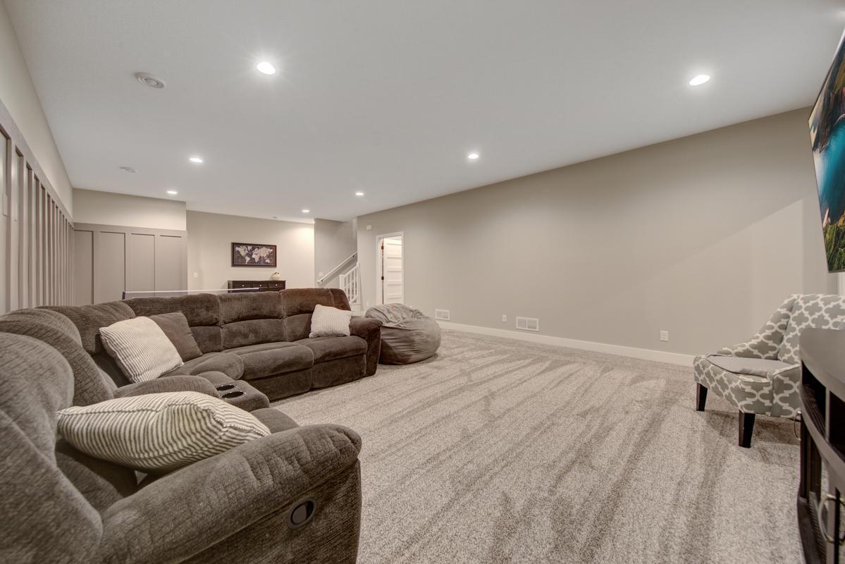 2720 Timber Ridge Place NE