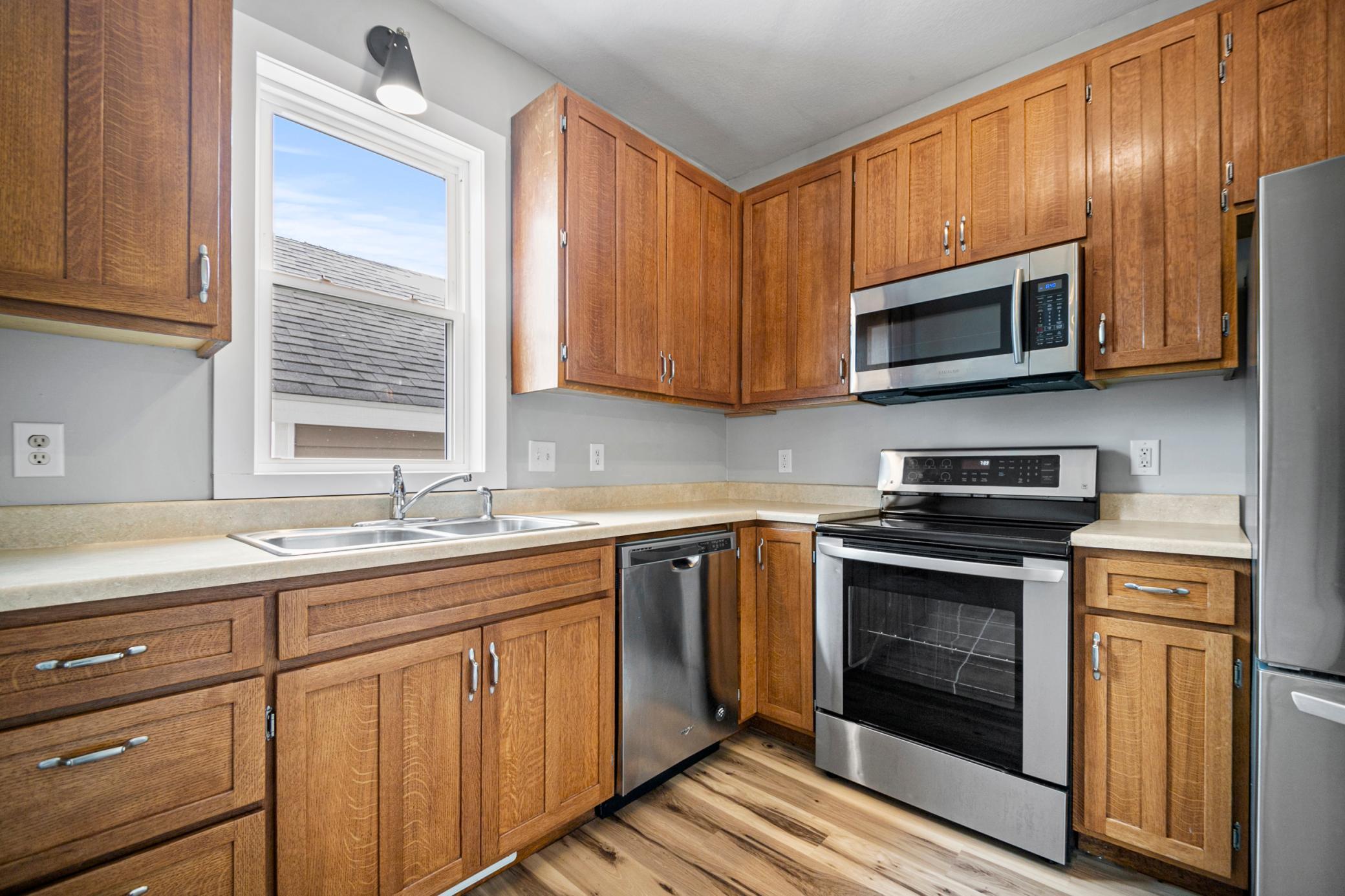 252 E Mckinley Street