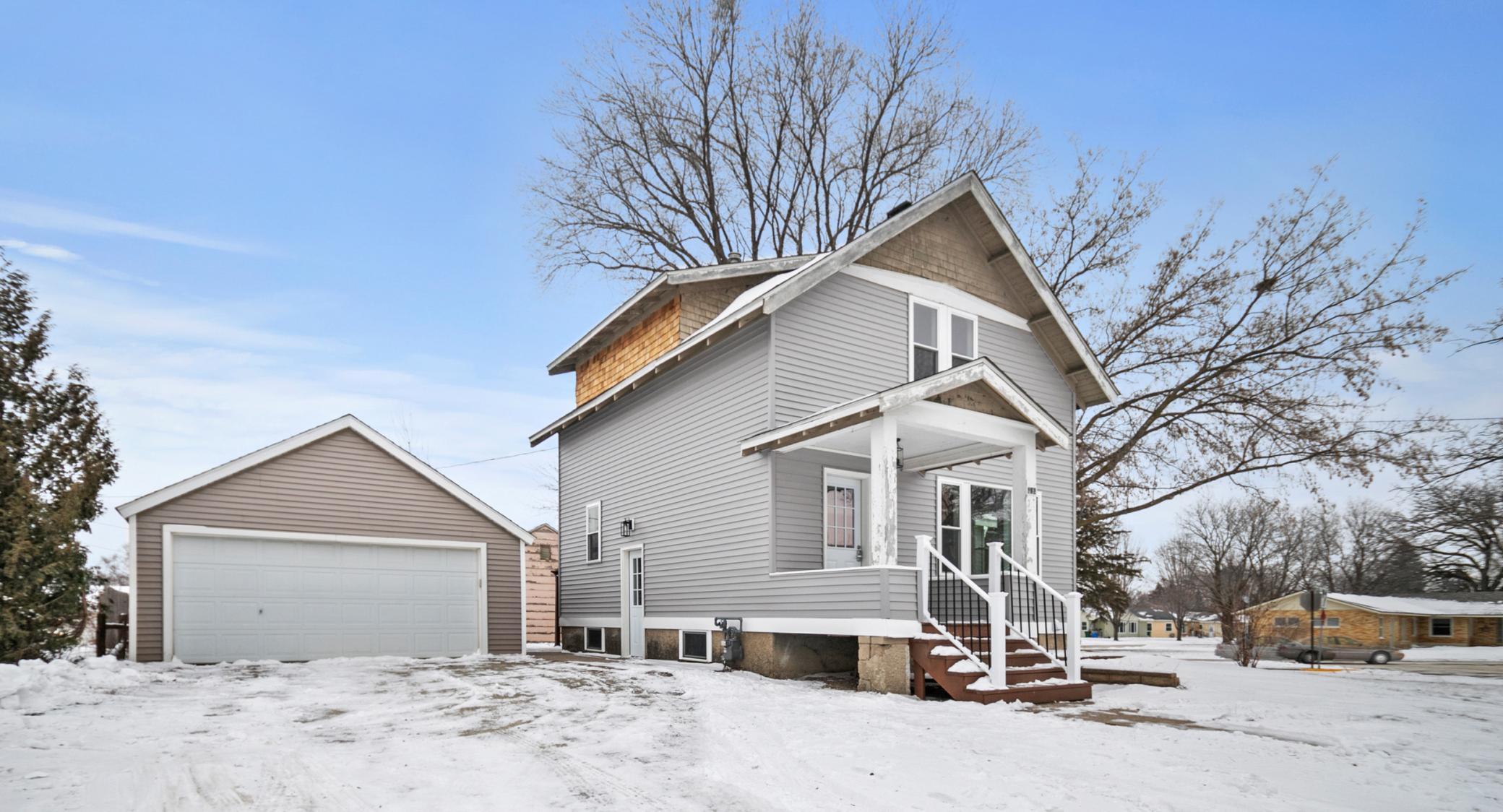 252 E Mckinley Street