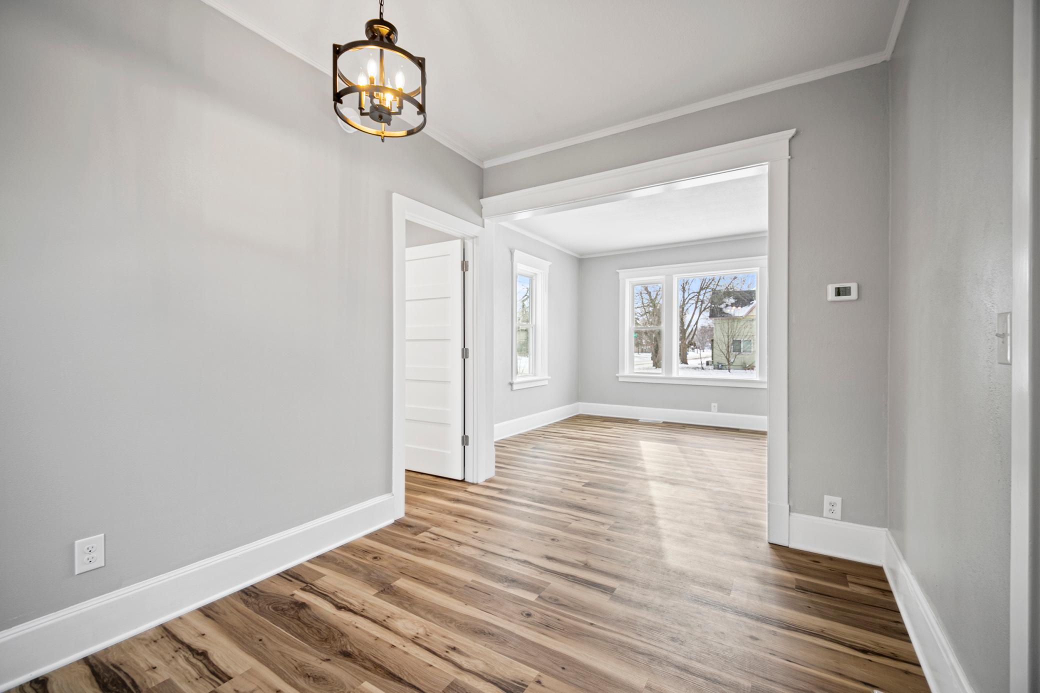 252 E Mckinley Street