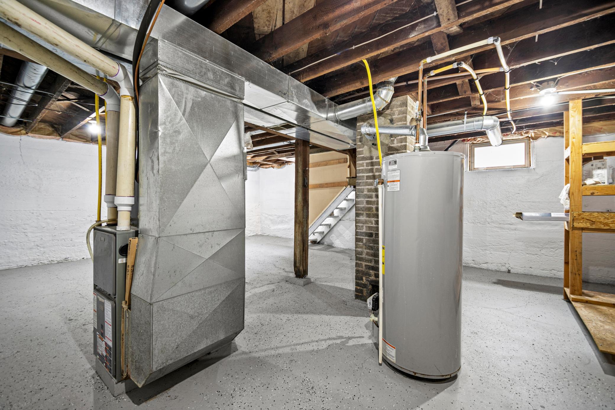 252 E Mckinley Street