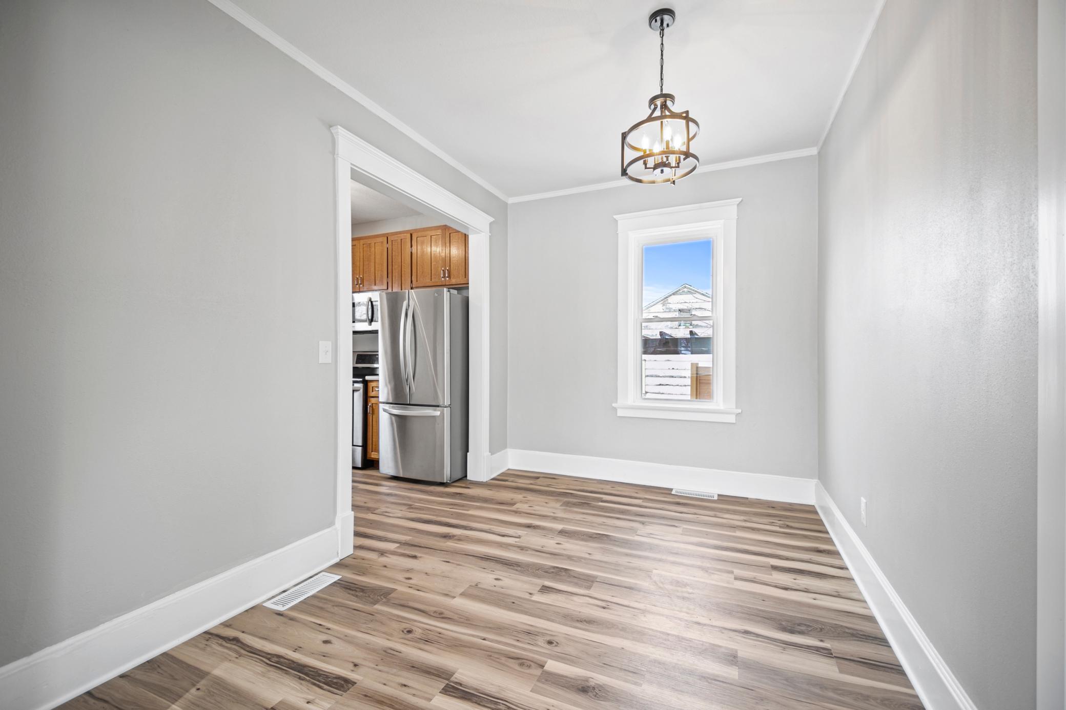 252 E Mckinley Street