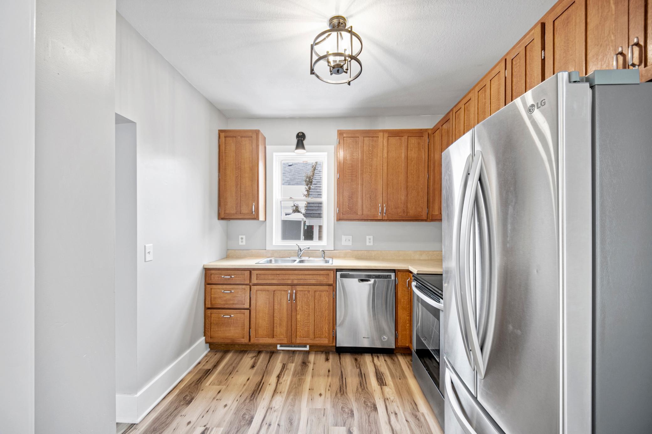 252 E Mckinley Street