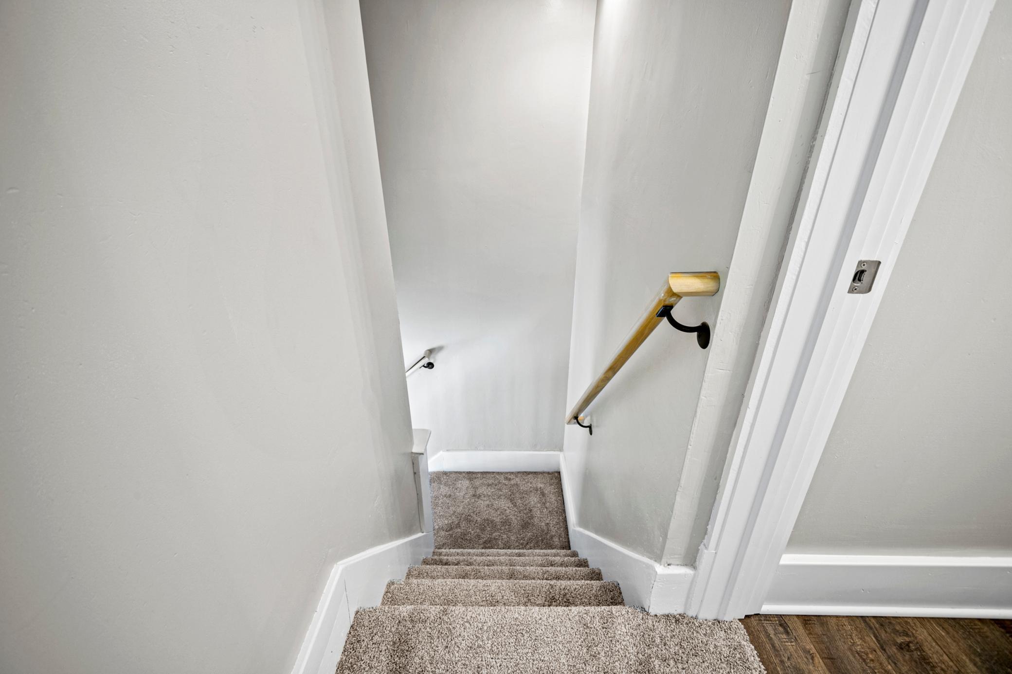 252 E Mckinley Street