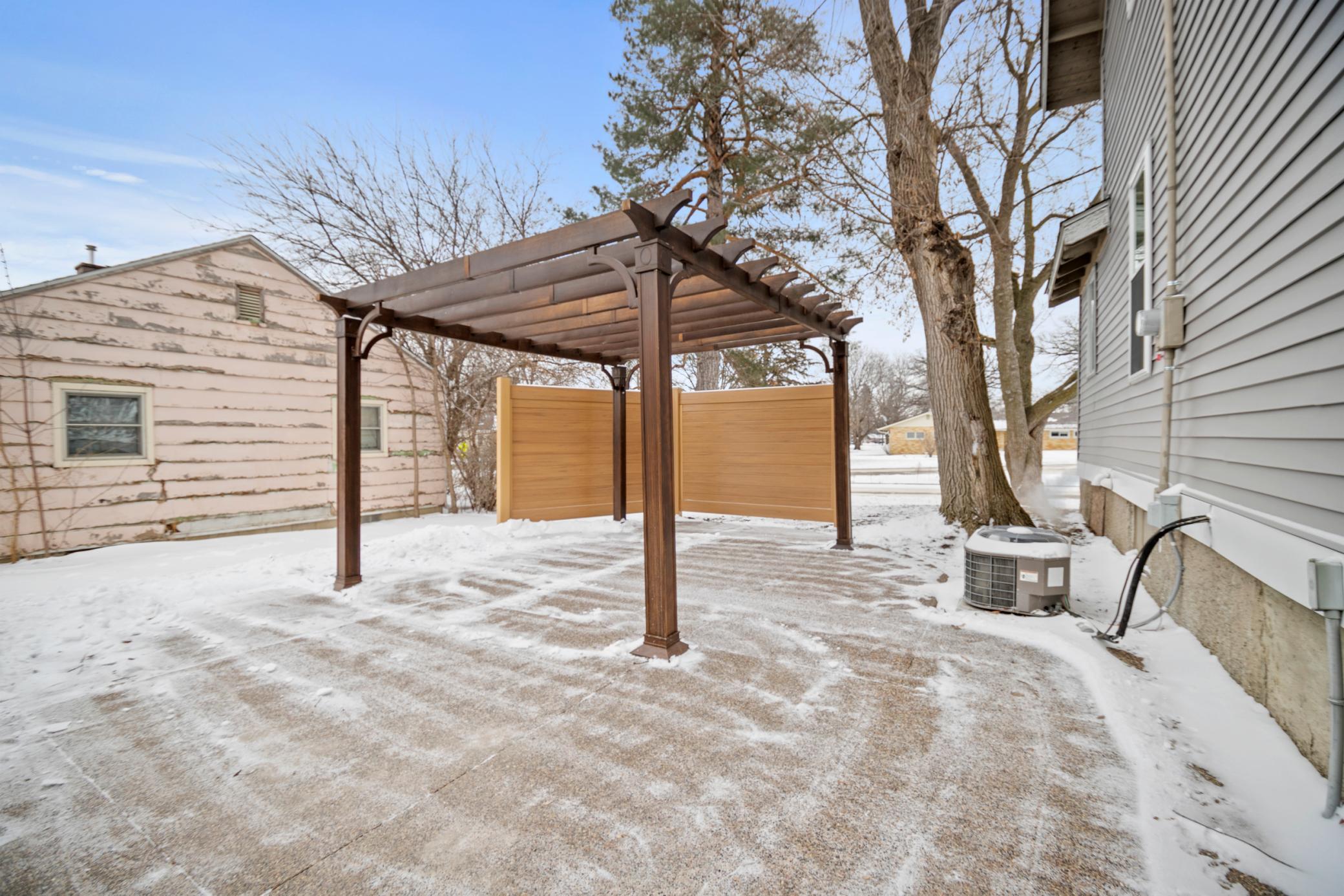 252 E Mckinley Street