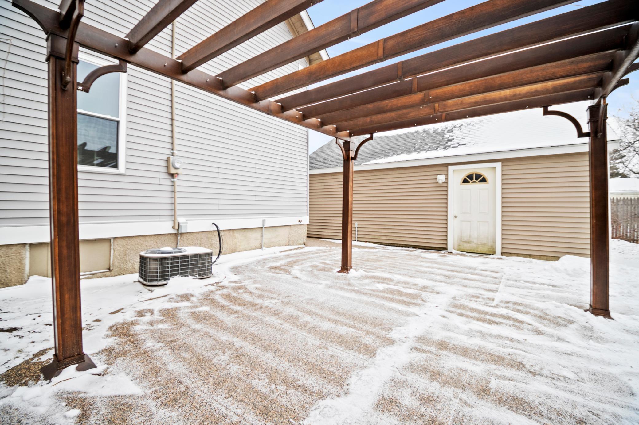 252 E Mckinley Street