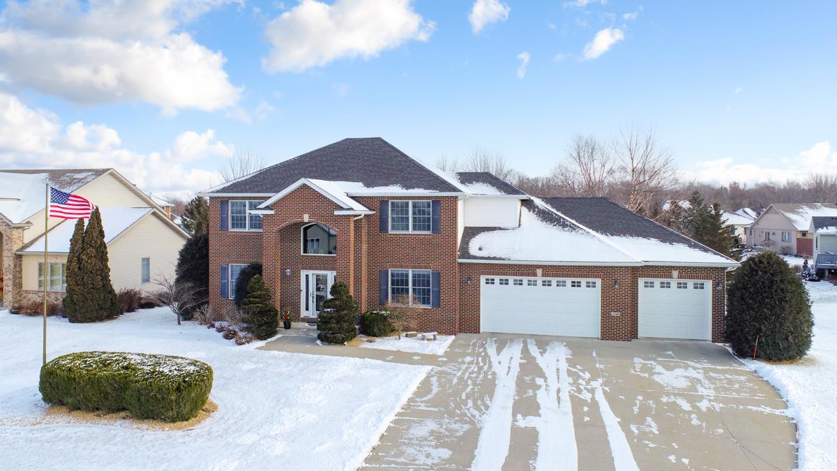 2240 Deer Trail Lane NE