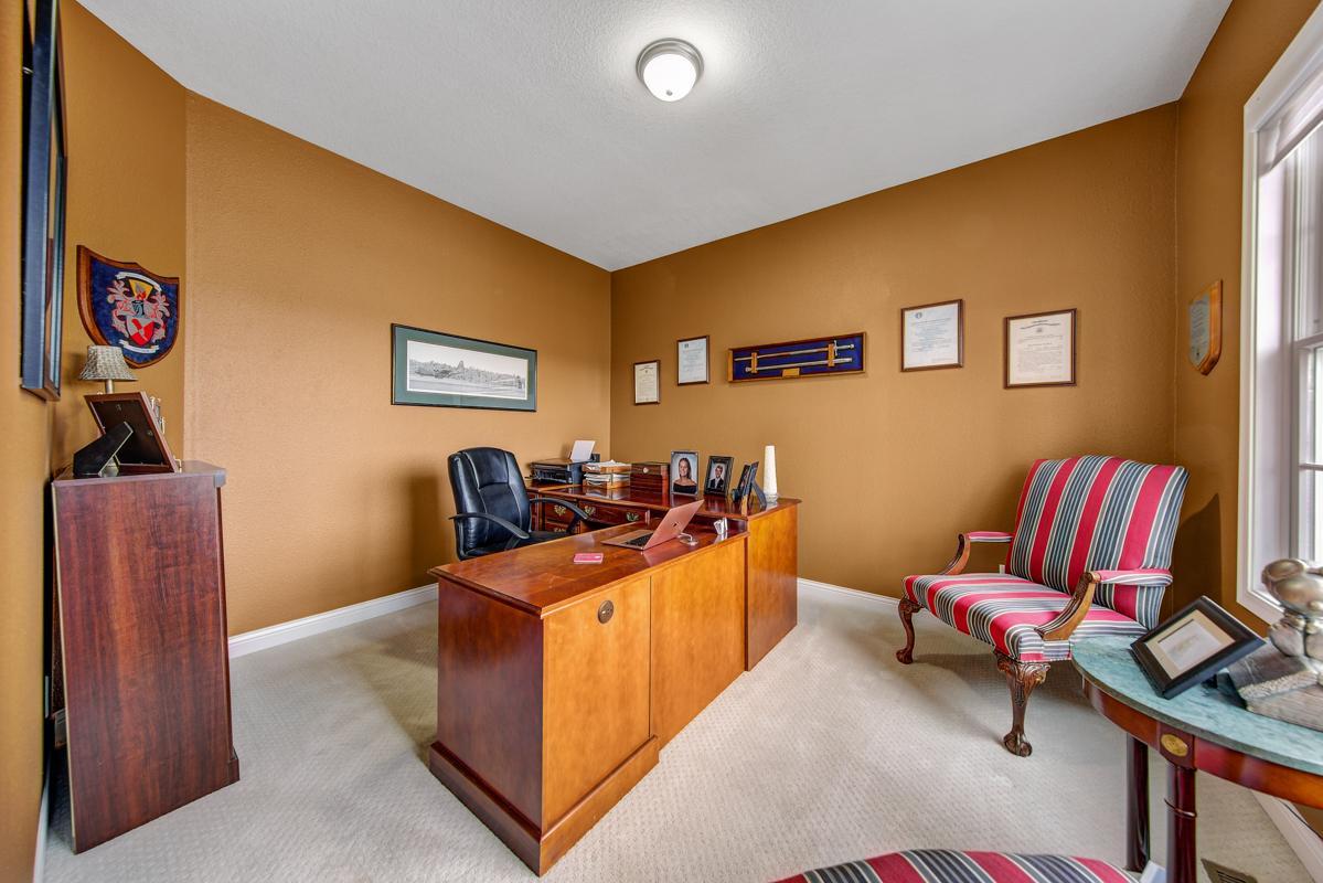 2240 Deer Trail Lane NE