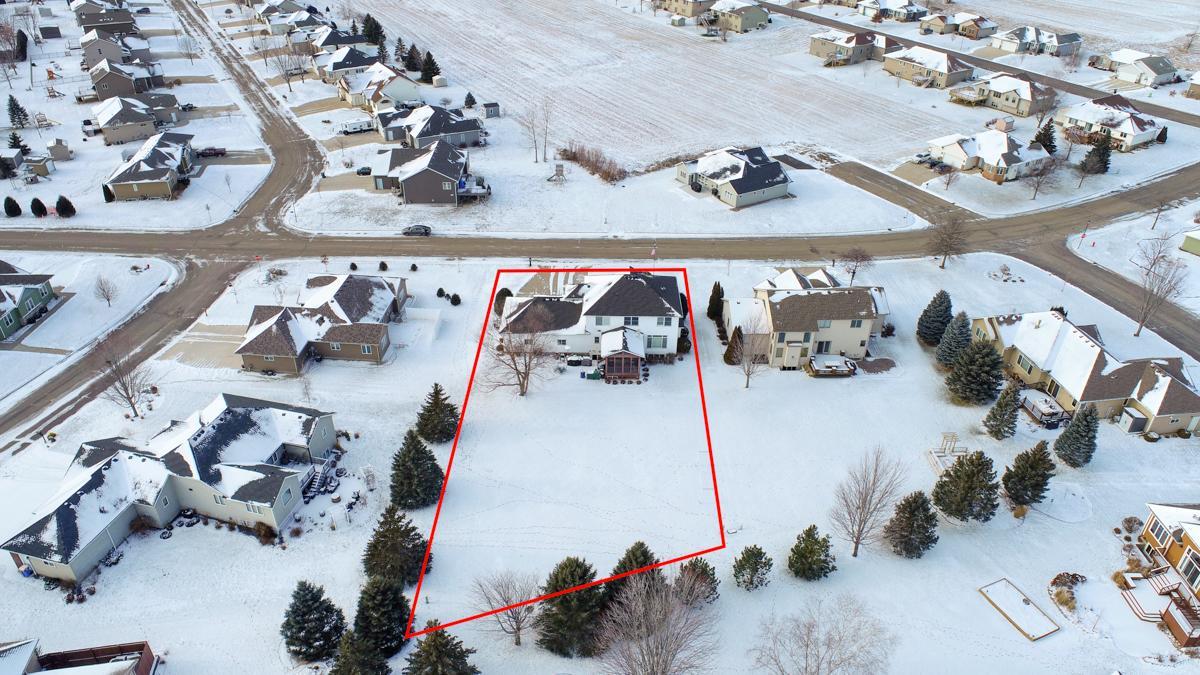 2240 Deer Trail Lane NE