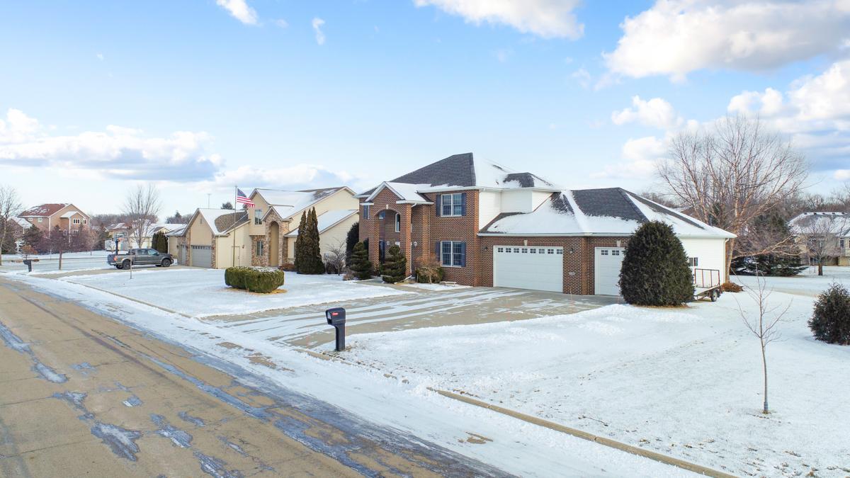 2240 Deer Trail Lane NE