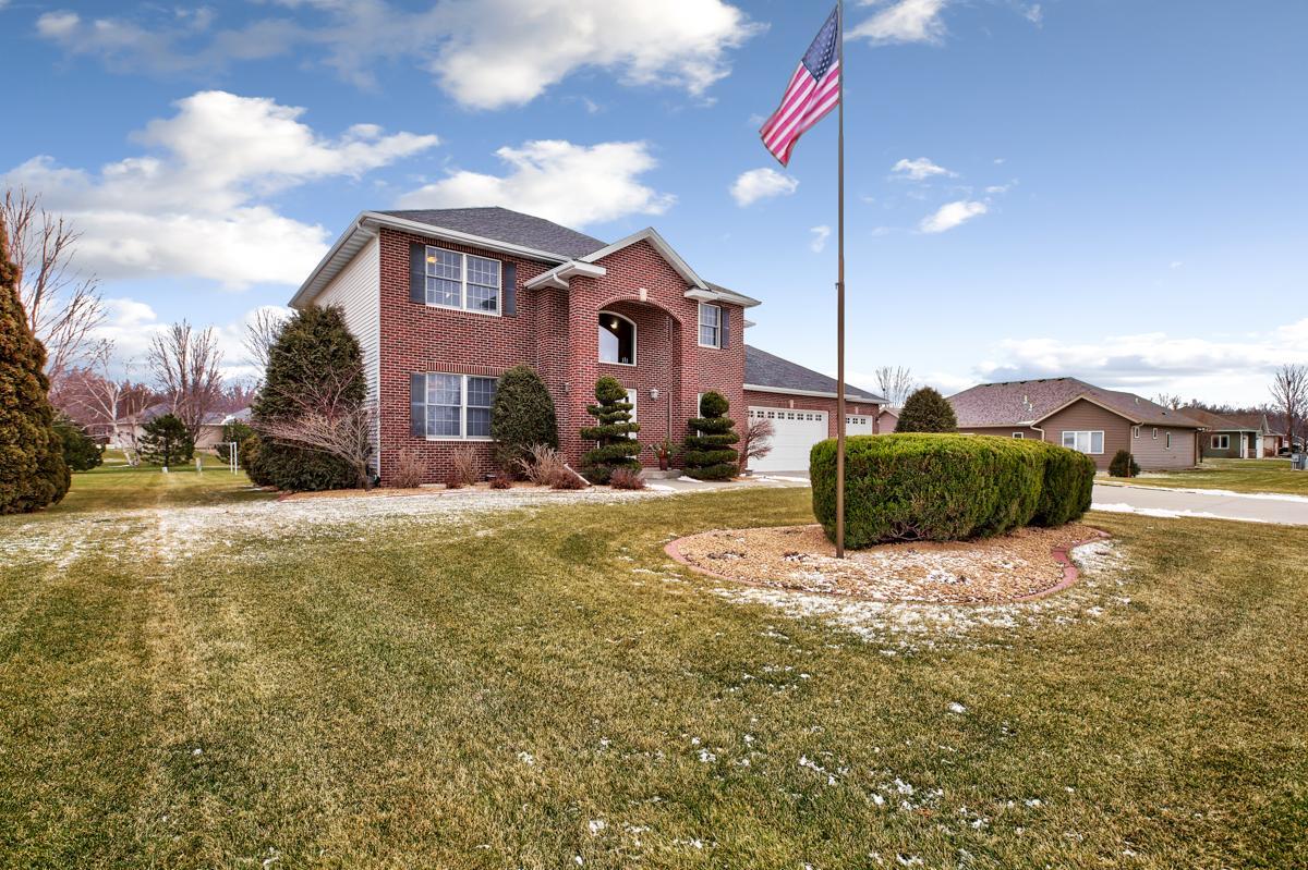 2240 Deer Trail Lane NE