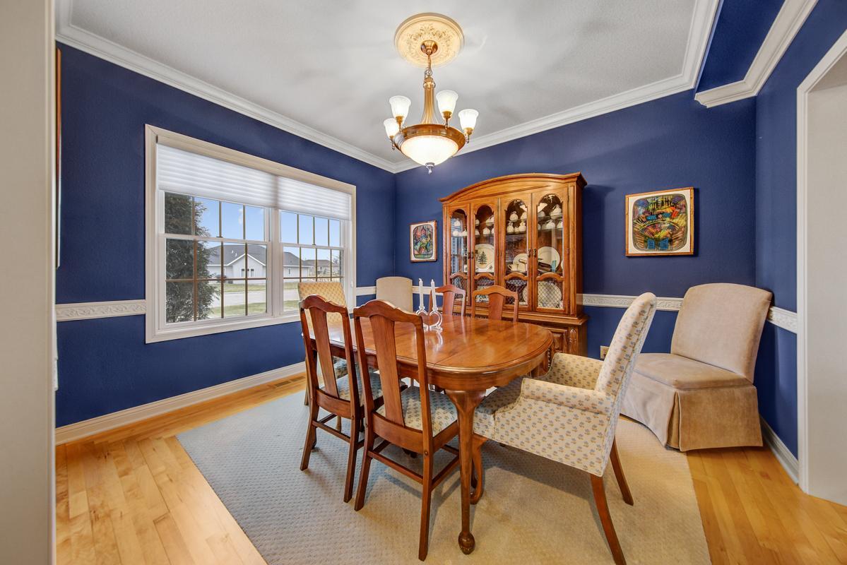 2240 Deer Trail Lane NE