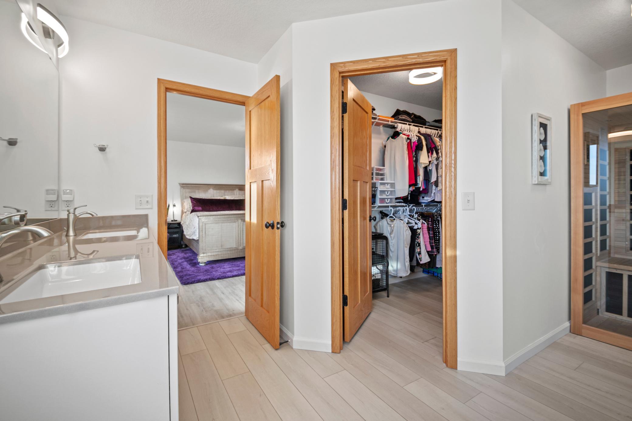 1850 White Oak Lane NE