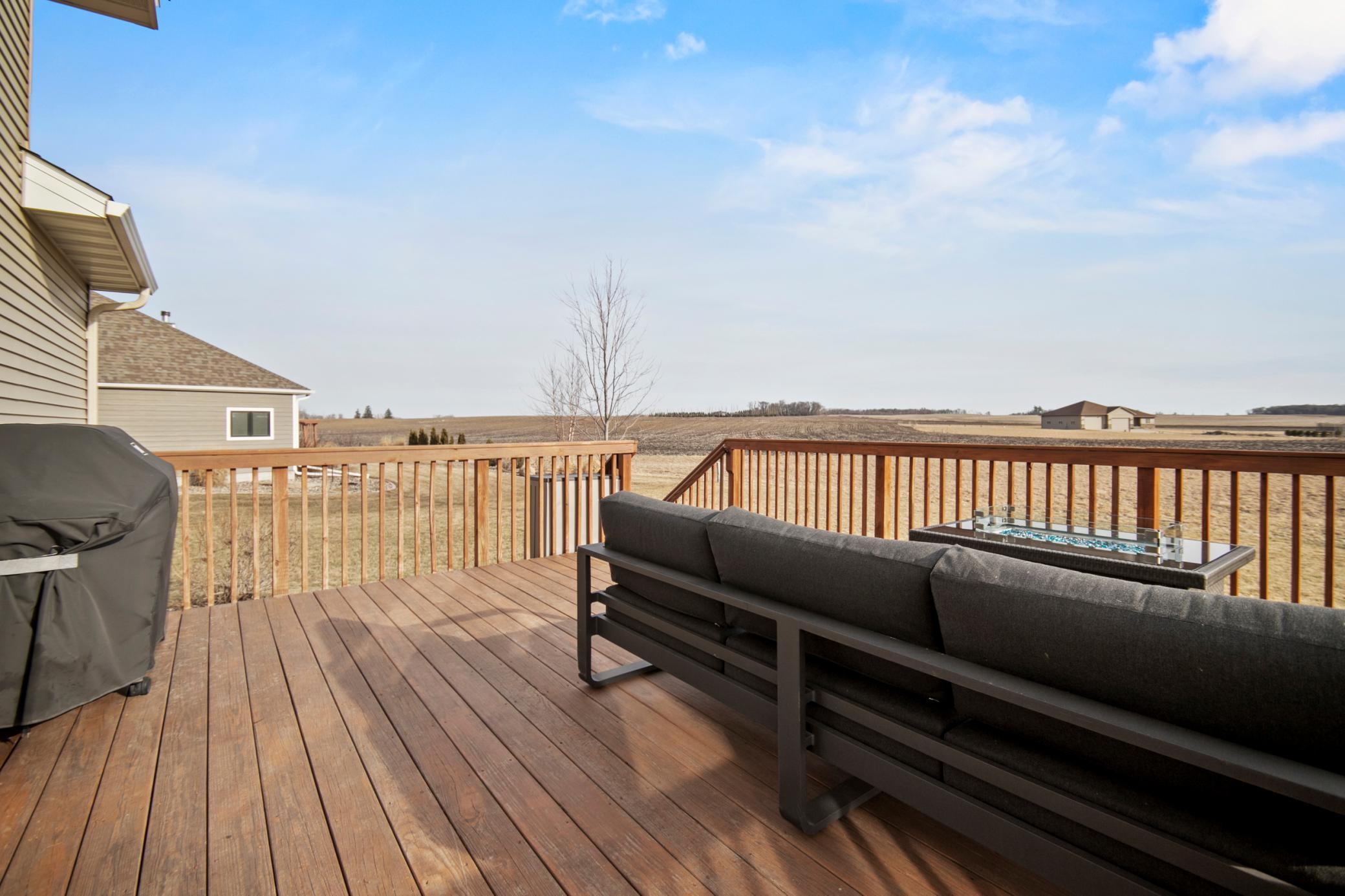 1850 White Oak Lane NE