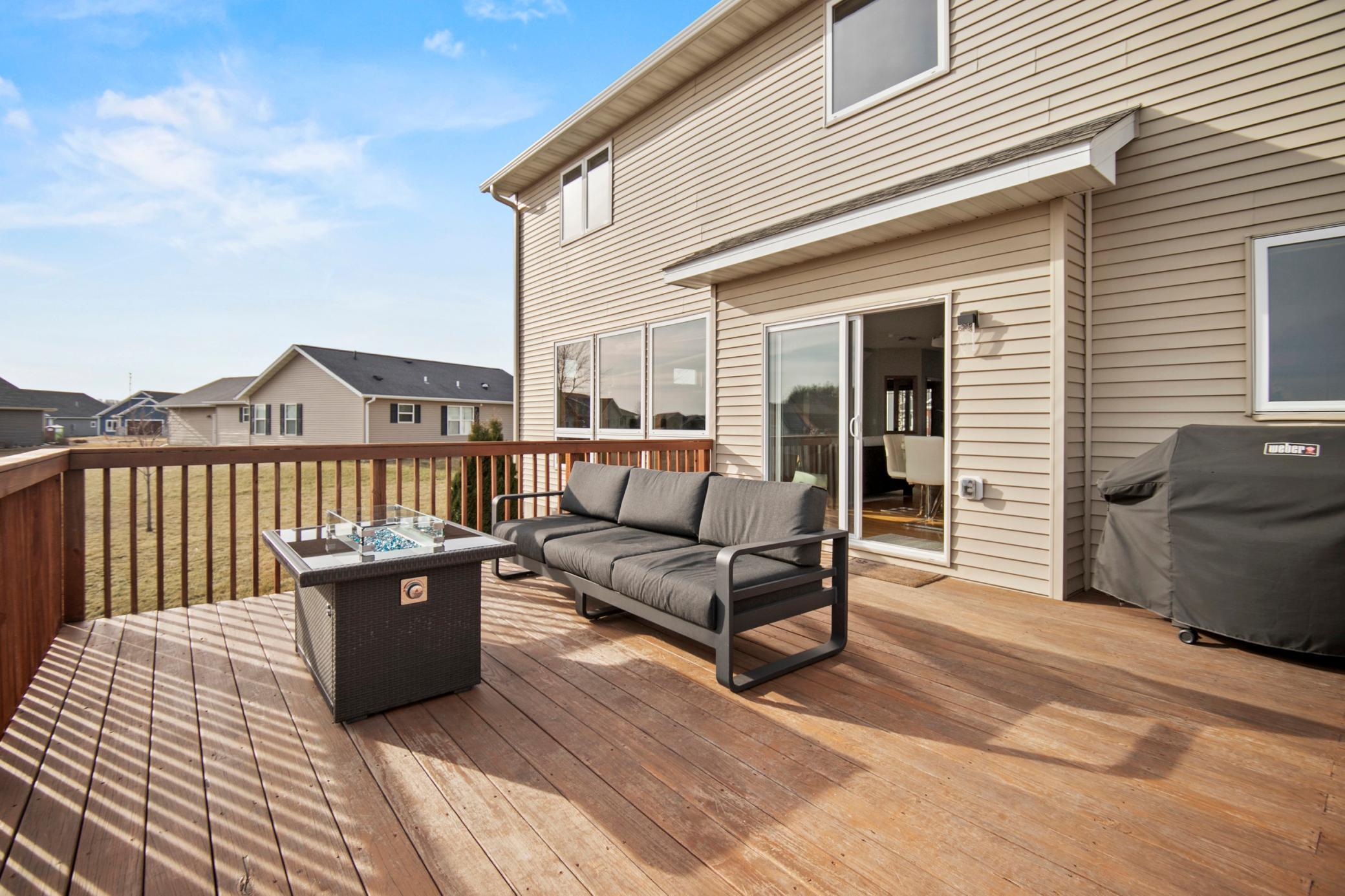 1850 White Oak Lane NE