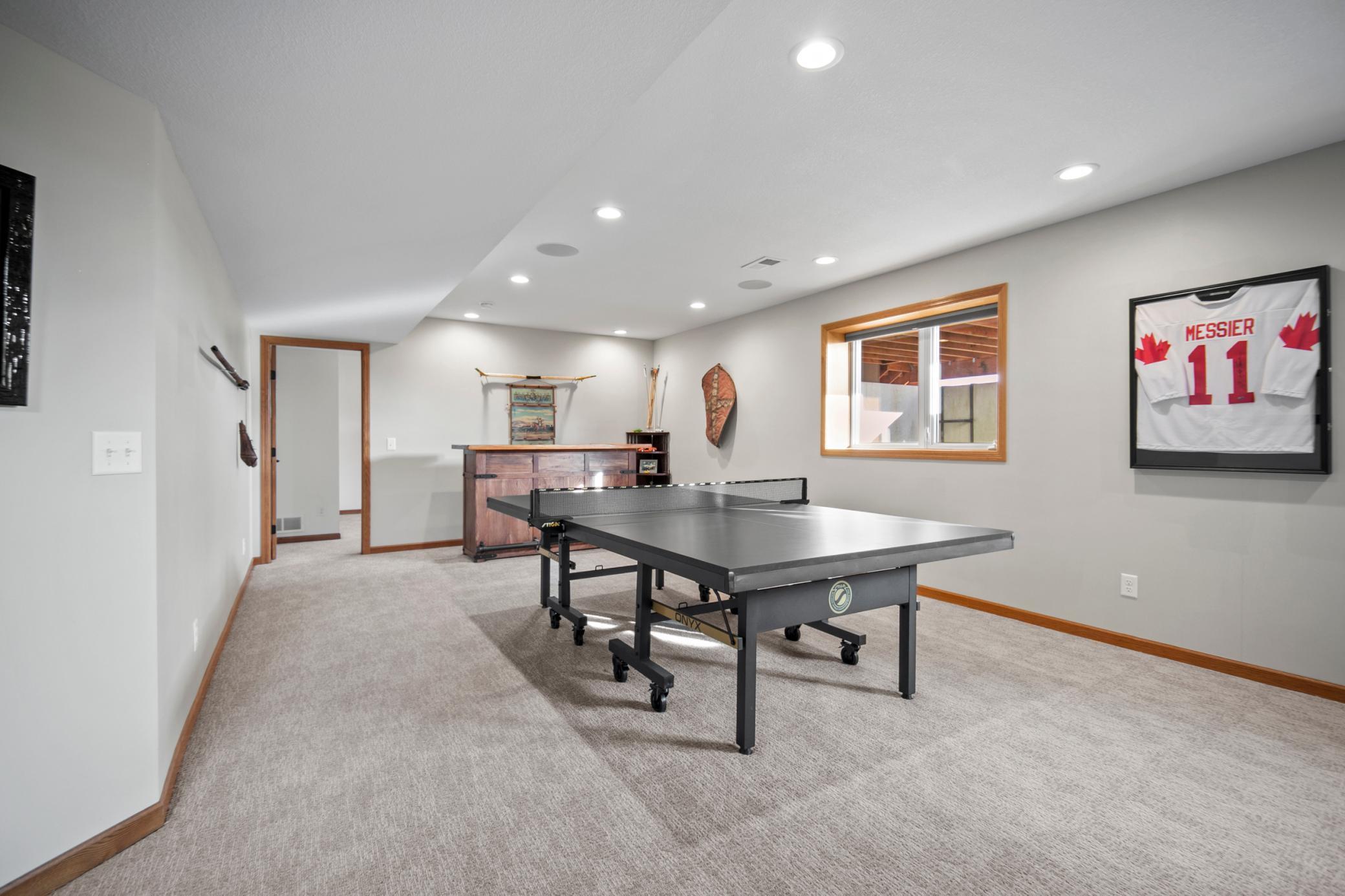 1850 White Oak Lane NE